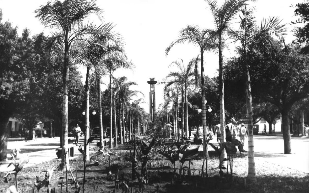 Relógio da Avenida Goiás, em Goiânia — Foto:  Hélio de Oliveira/  Divisão de Patrimônio Histórico da Secretaria Municipal de Cultura