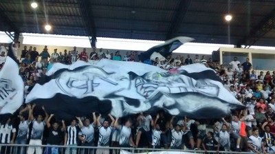 Torcida do Corumbaense no estádio Arthur Marinho (Foto: Aguinaldo Soares/TV Morena)