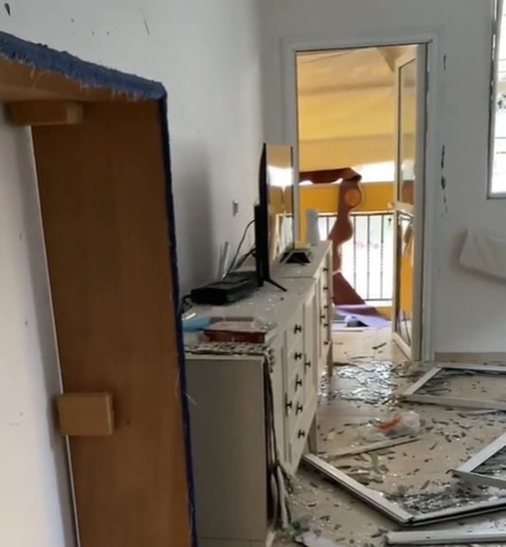 Apartamento de Higor Vidal ficou destruído — Foto: Reprodução/Instagram