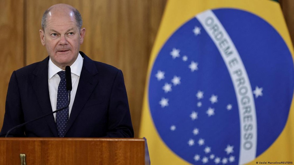 Em Brasília, Olaf Scholz recebeu uma negativa ao envio de armas para a Ucrânia — Foto: Ueslei Marcelino/REUTERS