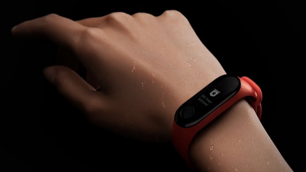 mi band 3 vs galaxy fit e