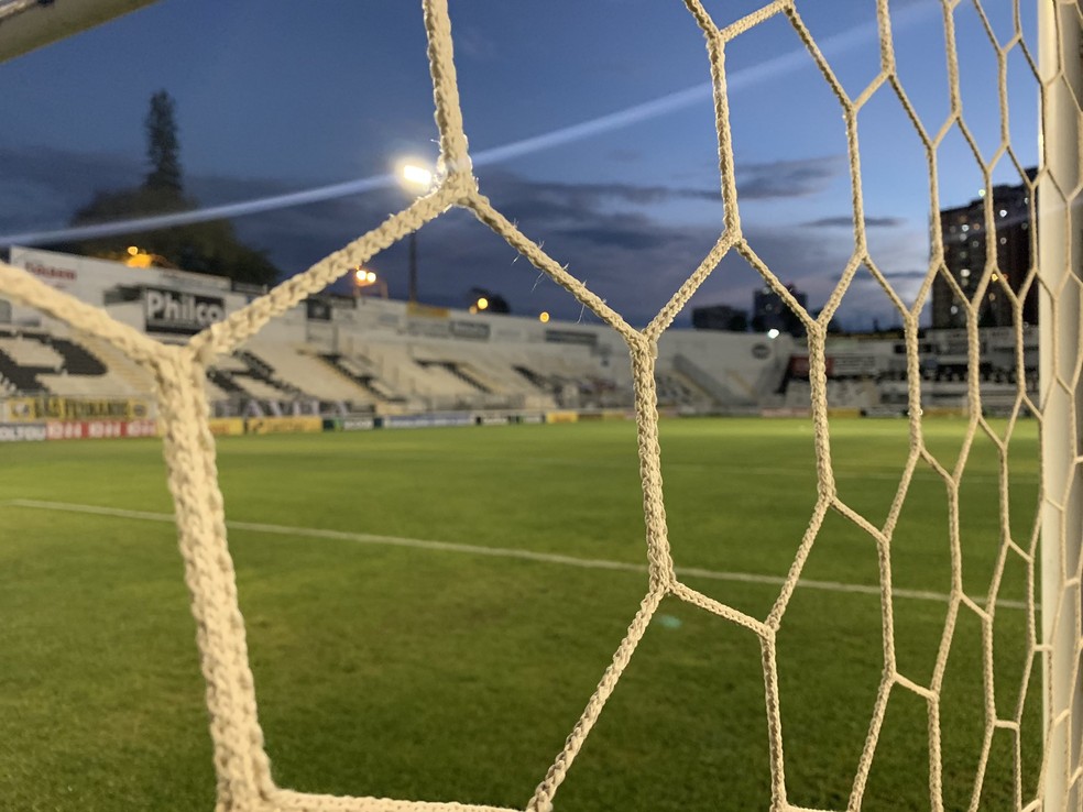 Ponte Preta X Sampaio Correa Veja Onde Assistir Escalacoes Desfalques E Arbitragem Brasileirao Serie B Ge