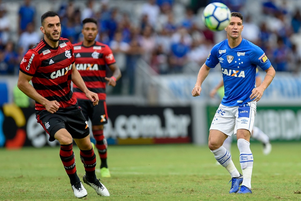 Thiago Neves Ã© Ã­dolo da torcida do Cruzeiro, mas pode sair â Foto: Douglas Magno/BP Filmes