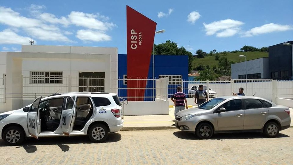 Investigação foi feita pelo delegado Fernando Lustosa, de Viçosa — Foto: Sindpol