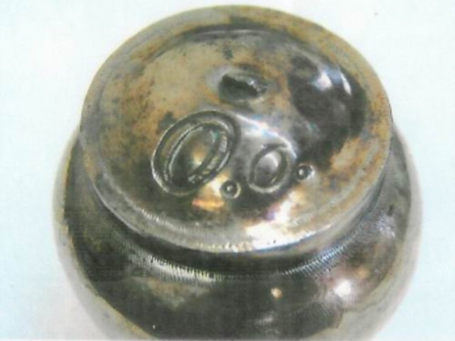 Artefato encontrado na carga do navio naufragado Santo Cristo de Burgos (Foto: Sociedade Arqueológica Marítima)