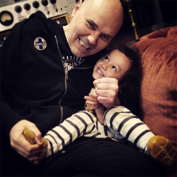 Billy Corgan e o filho Augustus (Foto: Instagram)