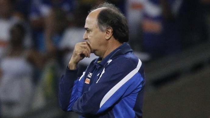 Marcelo Oliveira rechaça final e prega cautela no Brasileiro