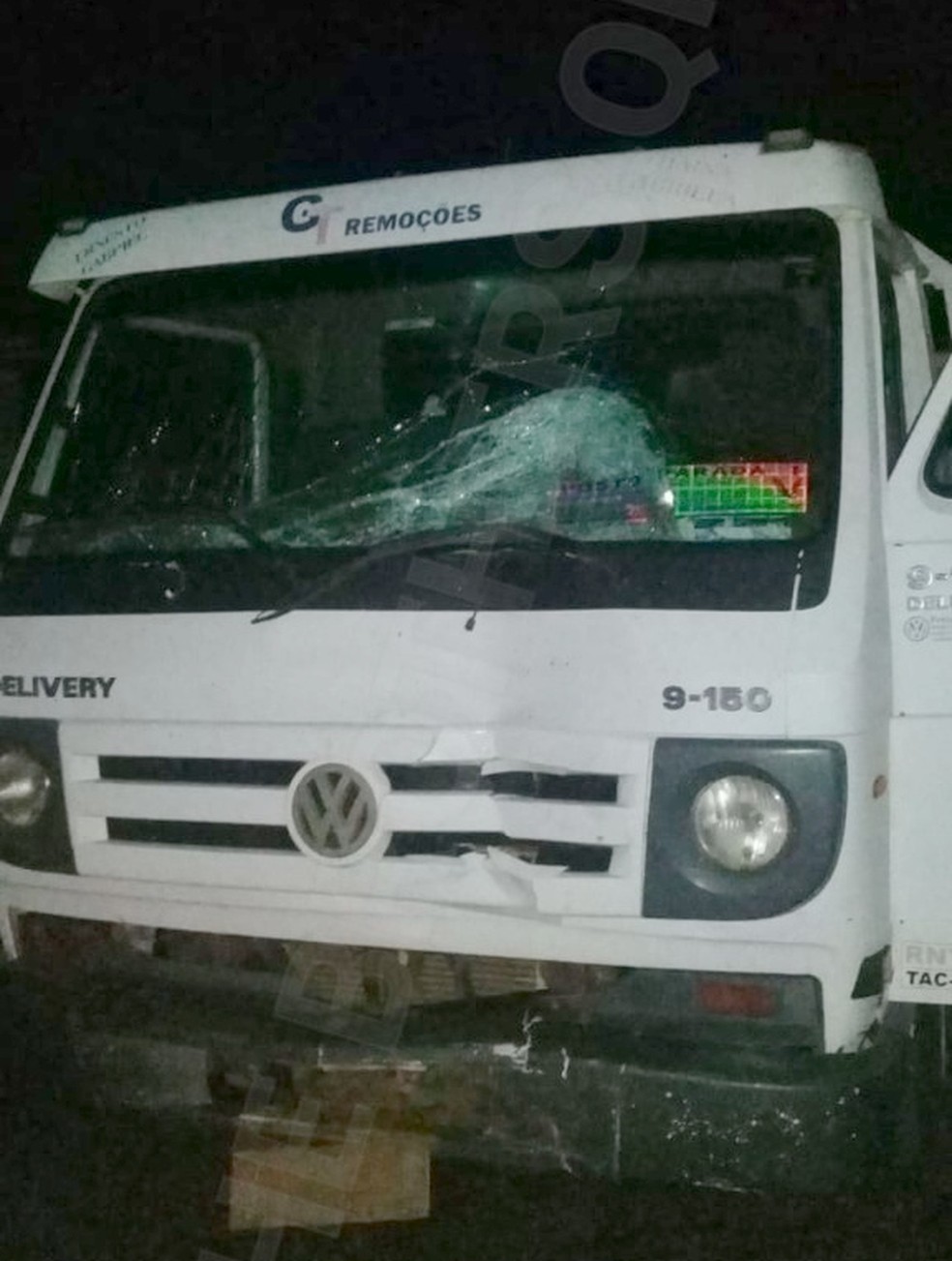 Homem que cruzava a via chegou a ser socorrido, mas não sobreviveu — Foto: The Brothers