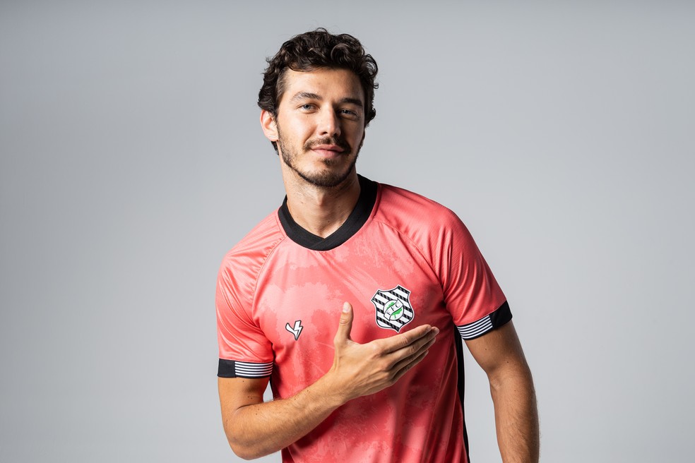 Figueirense - camisa goleiro — Foto: William Anacleto/Volt Sport
