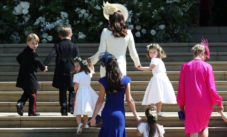 George e Charlotte chegaram junto com os outros pajens e daminhas (Foto: Getty Images)