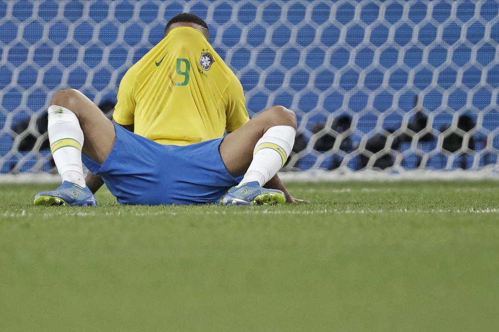 Jesus depois da vitória sobre a Sérvia: frustação mais um jogo em branco, apesar da classificação para as oitavas (Foto: André Mourão/MoWA Press)