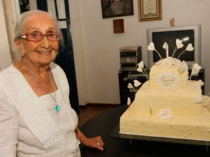 Dona Canô em 2008, quando completou 101 anos (Foto:  Edgar de Souza/G1)