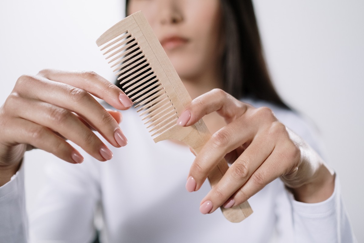 Queda de cabelo pode ser falta de vitamina B12 | Especial Publicitário