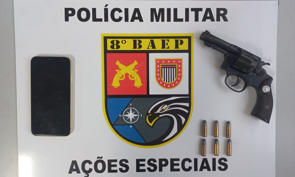 Homem é preso por posse ilegal de arma de fogo no Jardim Vale do Sol, em Presidente Prudente (SP) — Foto: Polícia Militar