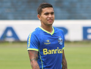 Dudu revela puxões de orelha do técnico Felipão em treinos fechados
