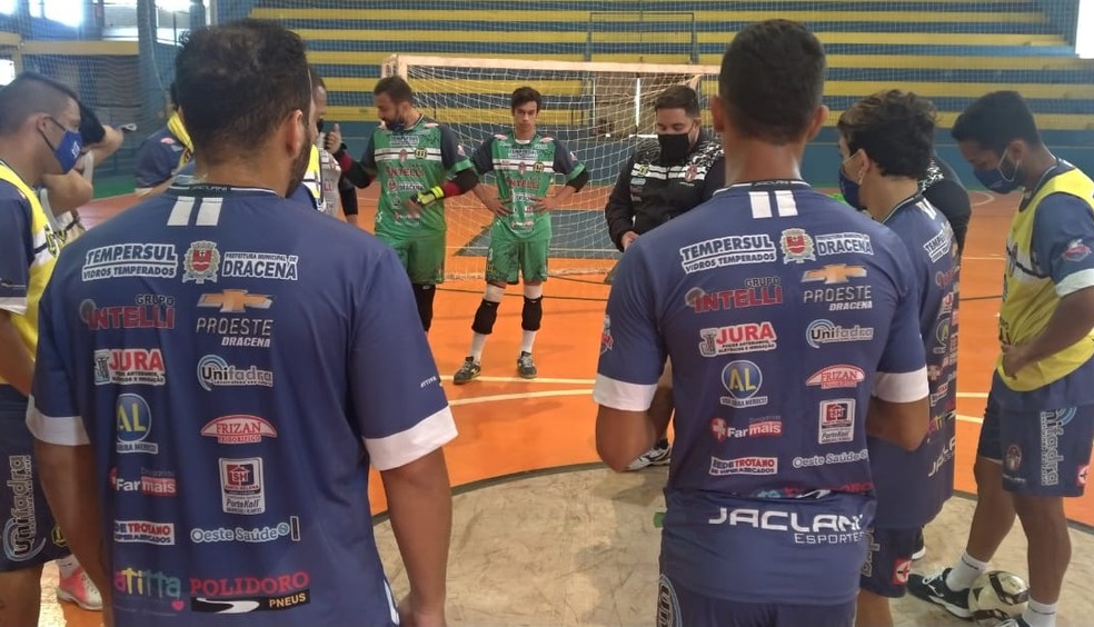 Dracenenses treinavam desde a última segunda-feira (24) em Andradina — Foto: Dracena Futsal/Divulgação