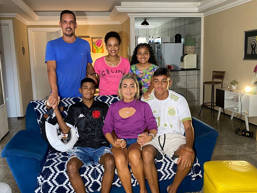 Yerick, goleiro da escolinha do Vasco, família — Foto: Beatriz Carvalho/SVM
