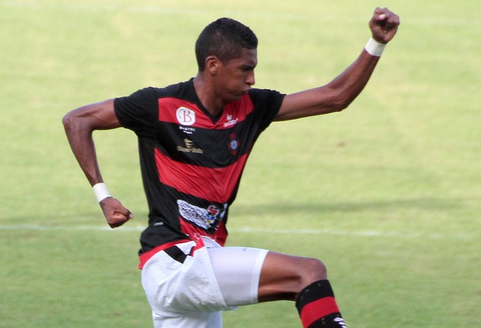Jogador do Moto Club fala da expectativa de enfrentar o São Paulo: 