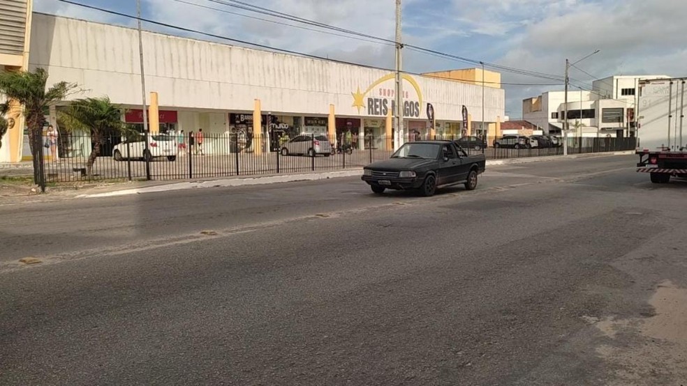 Trecho da Avenida Maria Lacerda será interditado na quarta-feira (8) — Foto: Joel Câmara