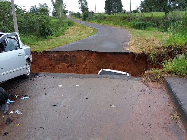 Fato ocorreu neste domingo (29), em estrada vicinal de Sagres (Foto: Prefeitura de Sagres/Cedida)