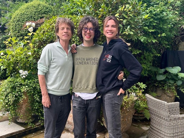Luciana Gimenez parabeniza Mick Jagger com foto em família ao lado de Lucas Jagger (Foto: Reprodução/Instagram)