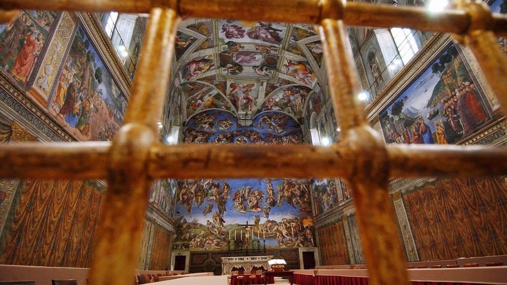 O Vaticano é uma monarquia eletiva absolutista, em que o papa é escolhido pelos cardeais e detém os poderes Legislativo, Executivo e Judiciário — Foto: GETTY IMAGES via BBC