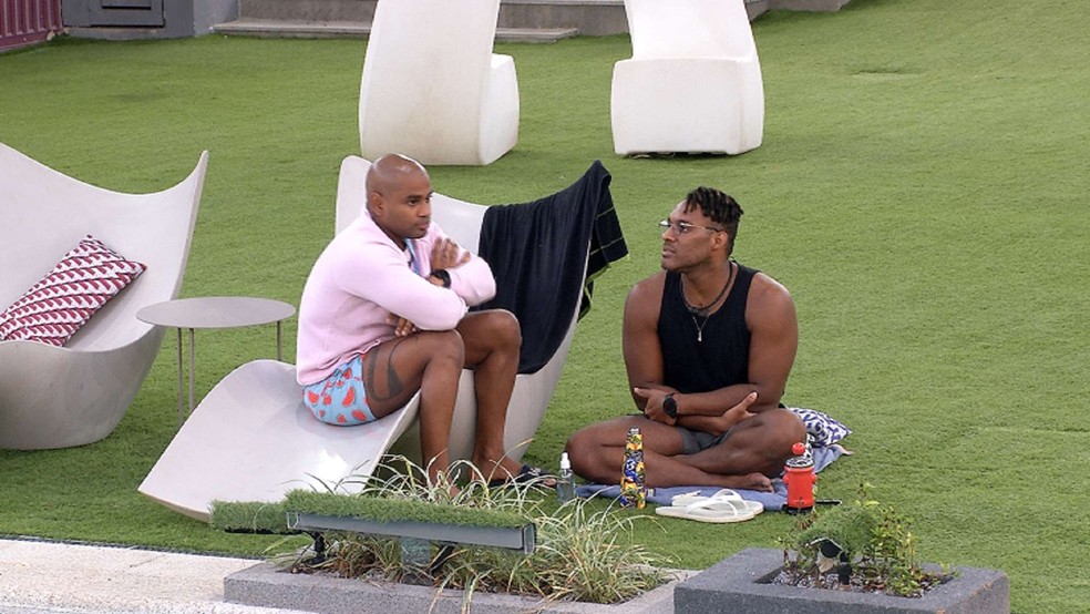 Cezar se revolta ao falar de Ricardo no BBB 23: 'Imbecil, sem noção' — Foto: Globo