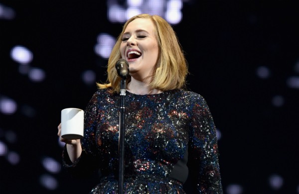 Adele oferece ser barriga de aluguel para casal gay (Foto: Gareth Cattermole / Getty Images)