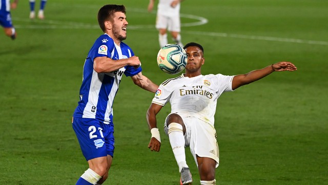Rodrygo dá um chapéu em Aguirregabiria, do Alavés