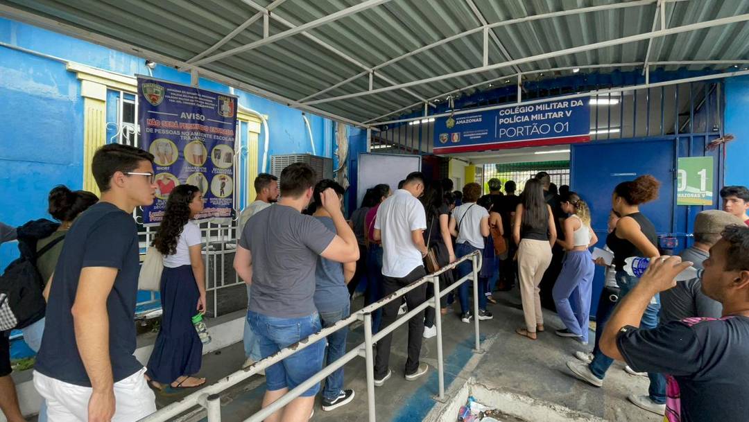 ENEM 2023 -DOMINGO (5) – MANAUS (AM) – Colégio da Polícia Militar V Tenente Coronel Cândido José Mariano, em Manaus, abre portões para provas do Enem