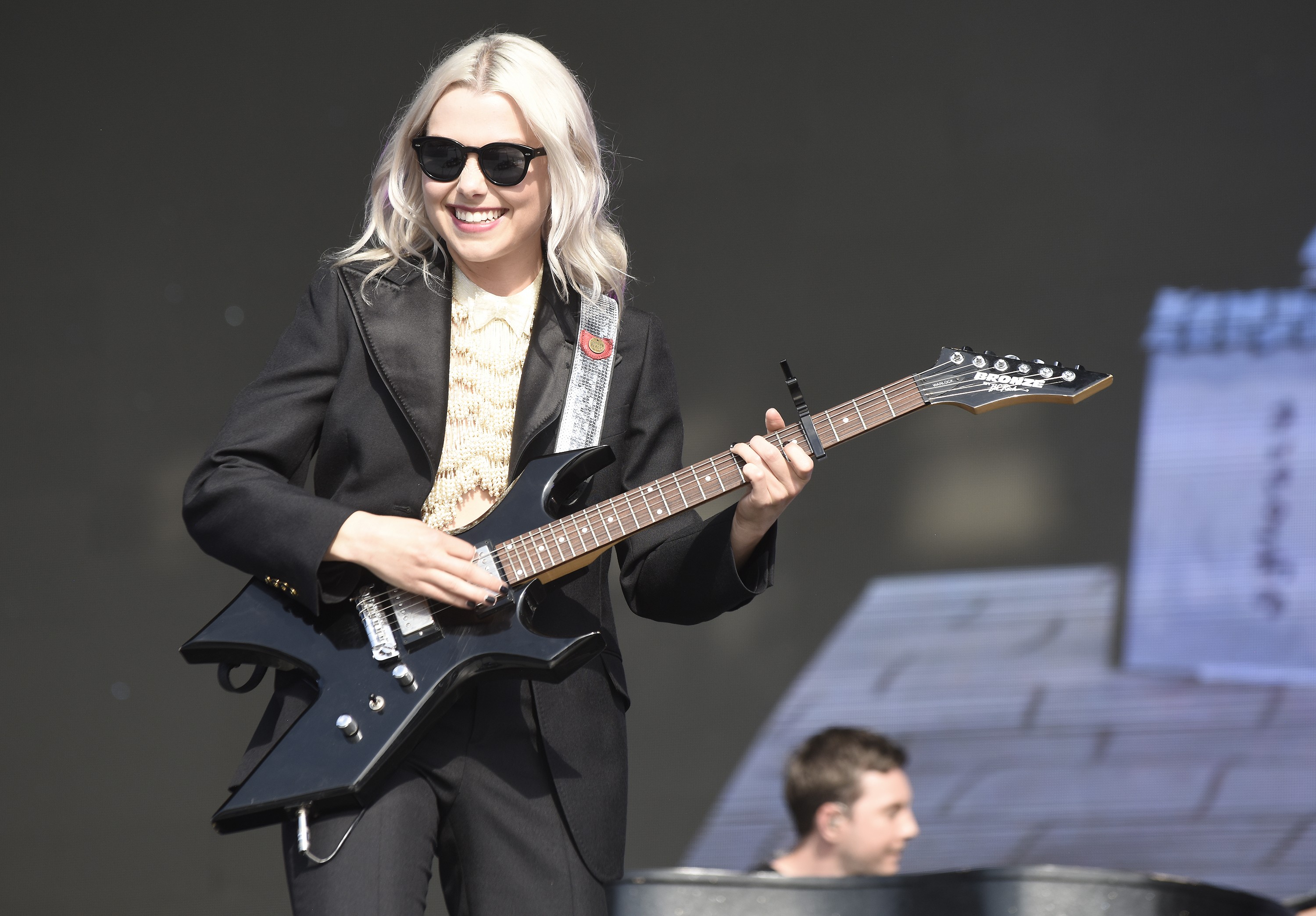 Phoebe Bridgers se apresenta em festival de música em Austin, no Texas (Foto: Tim Mosenfelder/Getty Images)