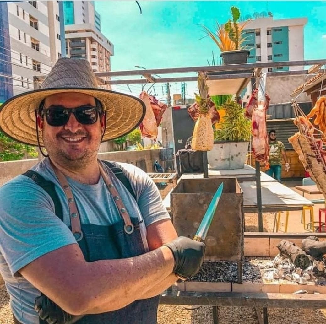 Dia do Churrasqueiro: 'ver a satisfação dos que comem meu churrasco não tem preço', diz chef de Caruaru