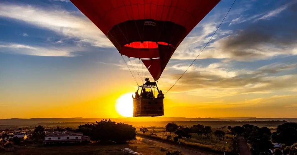 Passeio de balão em Jaciara (MT) — Foto: Divulgação