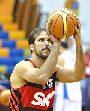 Caso Marcelinho: família no ginásio, rival surpreso e o futuro em jogo