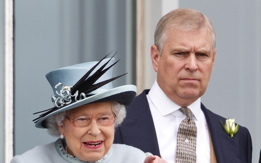 Príncipe Andrew, filho da rainha Elizabeth II, é intimado após acusação de abuso sexual