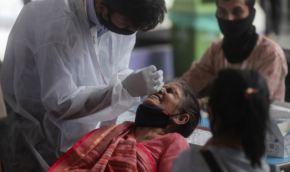 Índia detecta nova variante de coronavírus e tem maior número diário de casos desde novembro