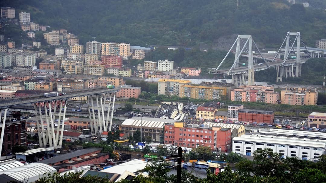 Implosão de ponte que desmoronou em Gênova impressiona; assista (Foto: Reprodução/Instagram)