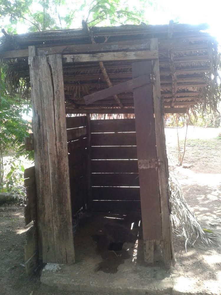 Bainheiros sem infraestutura na escola do Pará (Foto: Josiane Freitas)