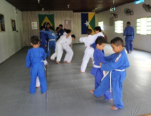 Judoca de seis anos se destaca em Porto Velho (Foto: Daniele Lira)