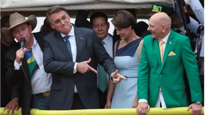 Para partidos de oposição, Bolsonaro usou máquina pública para fazer campanha nas comemorações do 7 de setembro (Foto: Reuters via BBC News)