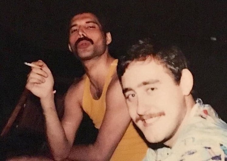 Freddie Mercury e seu assistente pessoal, Peter Freestone (Foto: Instagram)