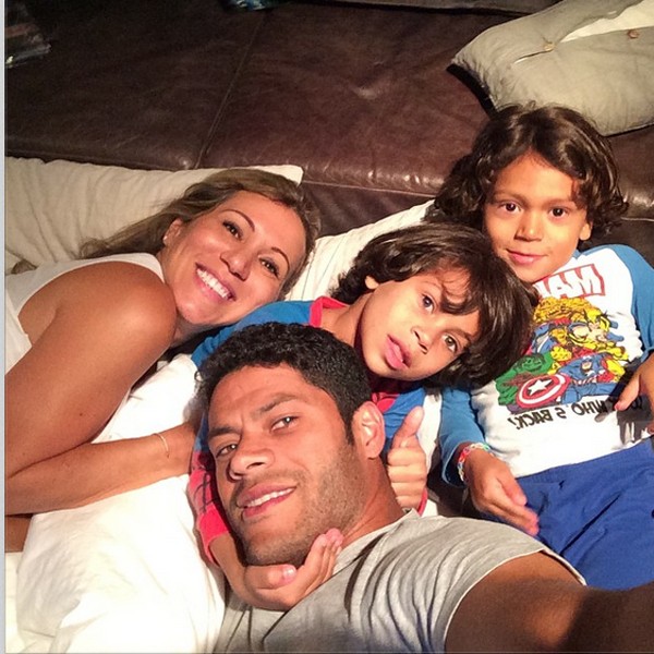 Hulk posta foto com a família (Foto: Reprodução/Instagram)