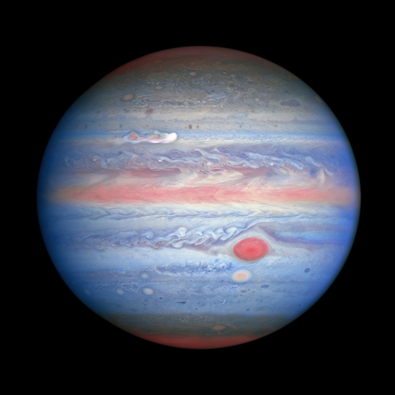 Imagem de Júpiter capturada pelo telescópio espacial Hubble em luz ultravioleta, visível e quase infravermelha em 25 de agosto de 2020; astrônomos perceberam uma nova tempestade se formando no canto superior esquerdo (Foto: NASA, ESA, STScI, A. Simon (Goddard Space Flight Center), M.H. Wong (University of California, Berkeley), and the OPAL team)