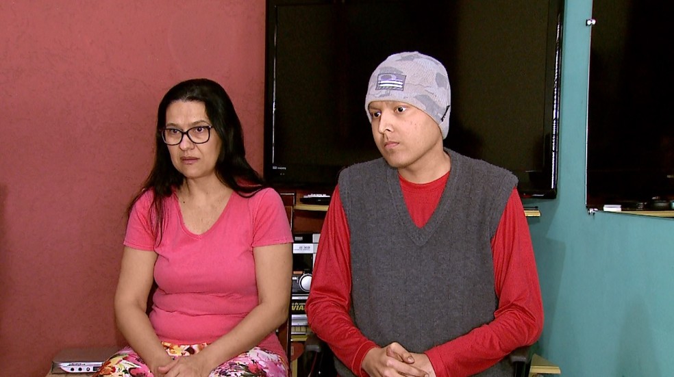 Rosa Helena Sedassare e o filho Victor Sedassare em RibeirÃ£o Preto (Foto: ReproduÃ§Ã£o/EPTV)
