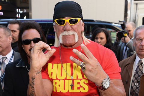 O bigode inconfundível do ator e lutador de wrestling profissional Hulk Hogan é marca de campeão mundial