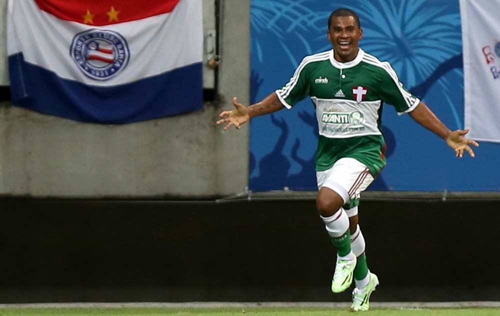  Palmeiras não renova com Mazinho, que acerta em definitivo com o Oeste