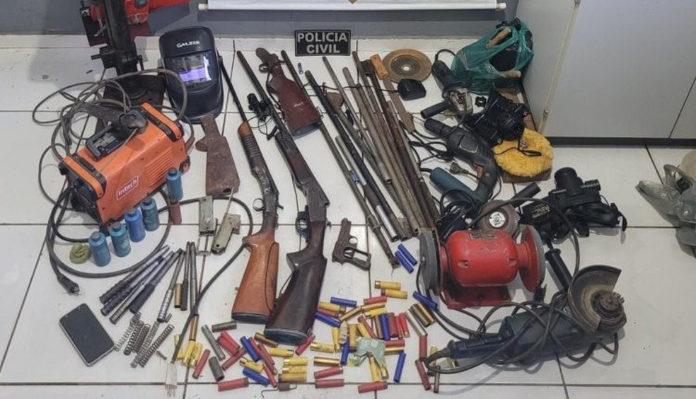 Polícia fecha oficina clandestina de fabricação de armas de fogo em Matões do Norte — Foto: Divulgação/Polícia Civil