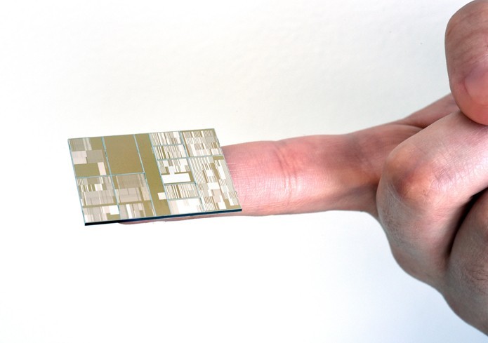 IBM investiga o uso do germânio na confecção de chips de 7 nanômetros (Foto: Divulgação/IBM)