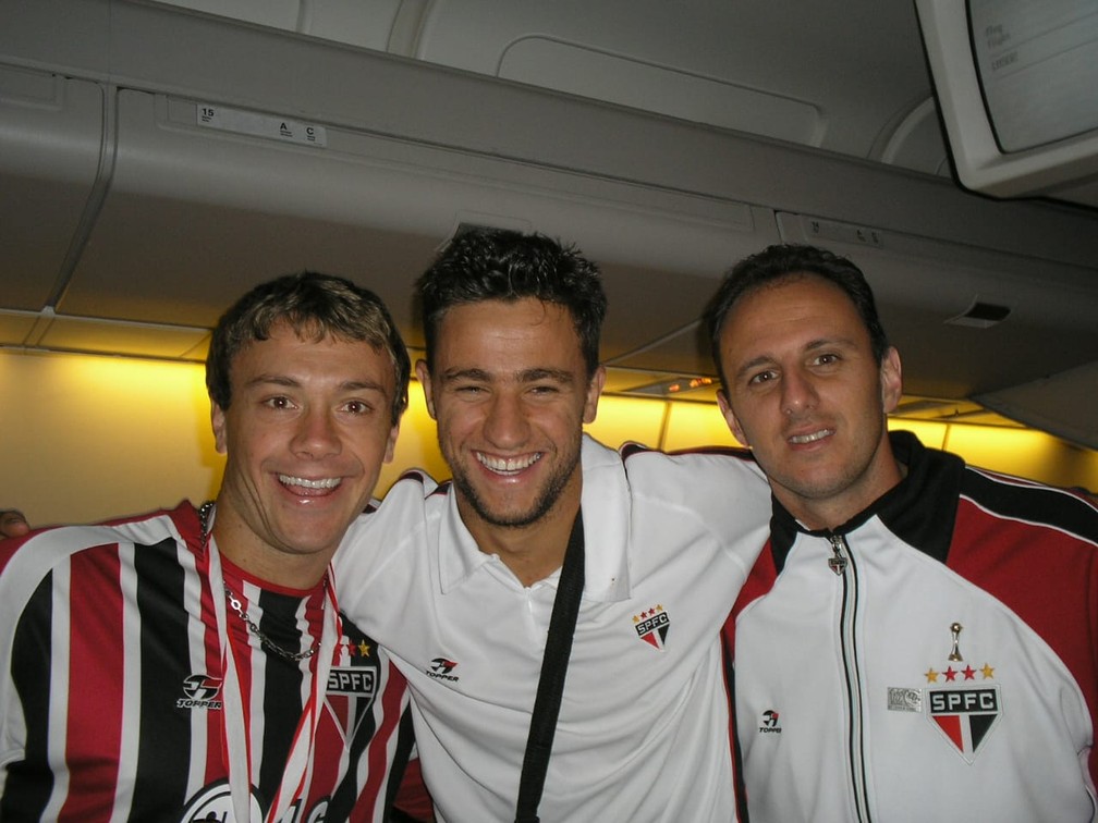 Lugano, Alex Bruno e Ceni no Mundial de 2005, com o São Paulo — Foto: Arquivo pessoal Souza