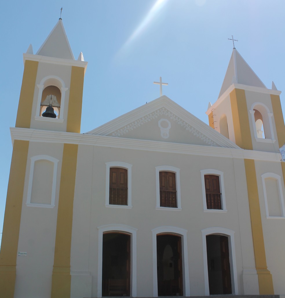 A imagem de Nossa Senhora Rainha dos Anjos fica na Igreja Matriz de Petrolina (Foto: Beatriz Braga)